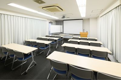 ワイム貸会議室神田　ご予約は00分～00分でお願いいたします Room 7Bの室内の写真