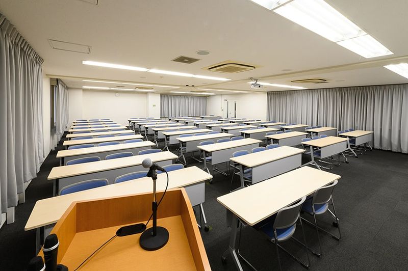 ワイム貸会議室神田　ご予約は00分～00分でお願いいたします Room 7Aの室内の写真