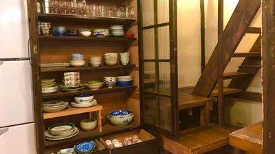 豊富な食器類♪ - 蝶屋 設備豊富 キッチン付古民家一棟貸しの設備の写真