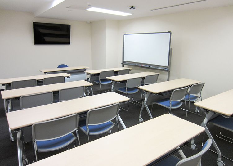 Room C - ワイム貸会議室お茶の水　ご予約は00分～00分でお願いいたします