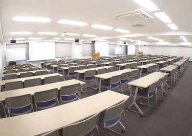 ワイム貸会議室高田馬場　ご予約は00分～00分でお願いいたします Room 4A+4Bの室内の写真