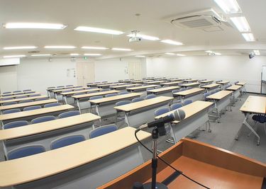 ワイム貸会議室高田馬場　ご予約は00分～00分でお願いいたします Room 3B+3Cの室内の写真