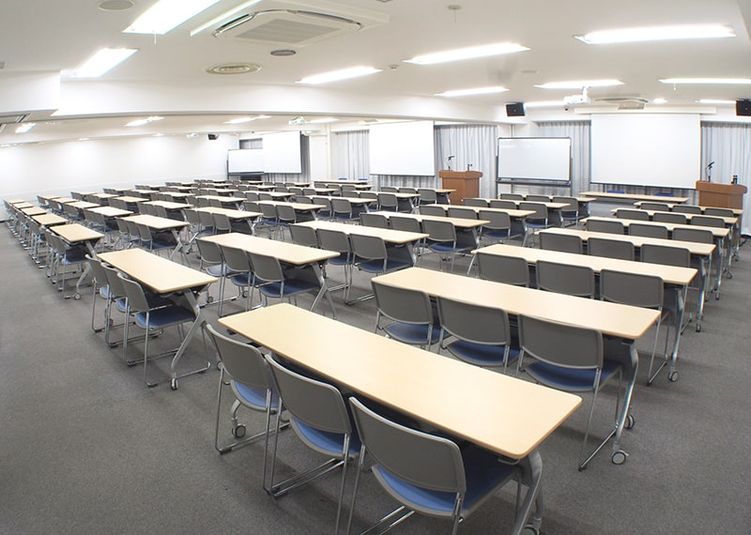 ワイム貸会議室高田馬場　ご予約は00分～00分でお願いいたします Room 3B+3Cの室内の写真