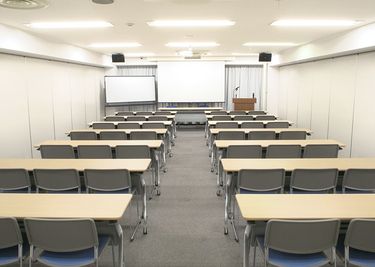 ワイム貸会議室高田馬場・3B・定員42名・使用前後に清掃有り・オゾン消毒・NTTフレッツ光・スタッフ常駐・音響映像機器無料 - ワイム貸会議室高田馬場　ご予約は00分～00分でお願いいたします