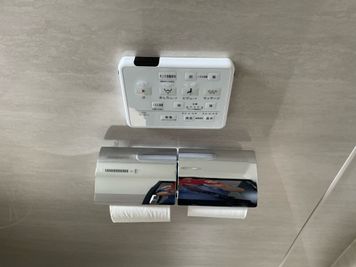 シンクとトイレをリニューアル済み - AOTONEST(アオトネスト）4階 アオトネスト4階　お洒落な貸切レンタルスペース　ロフト付きの室内の写真