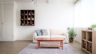 リビングをイメージした家具を常設しています - A-std Omachi Private Living 東北最大級の100㎡！家具付きレンタルハウススペース＆スタジオの室内の写真