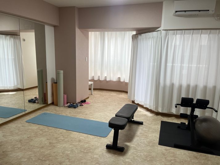 女性専用トレーニングスタジオ(ヨガ.ピラティス.ヘアメイクなど) - トータルプロデュースジムMAINE 402号室