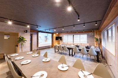 秋葉原Lounge 秋葉原駅4分/飲食可/懇親会/セミナー/イベント/35名着席可の室内の写真