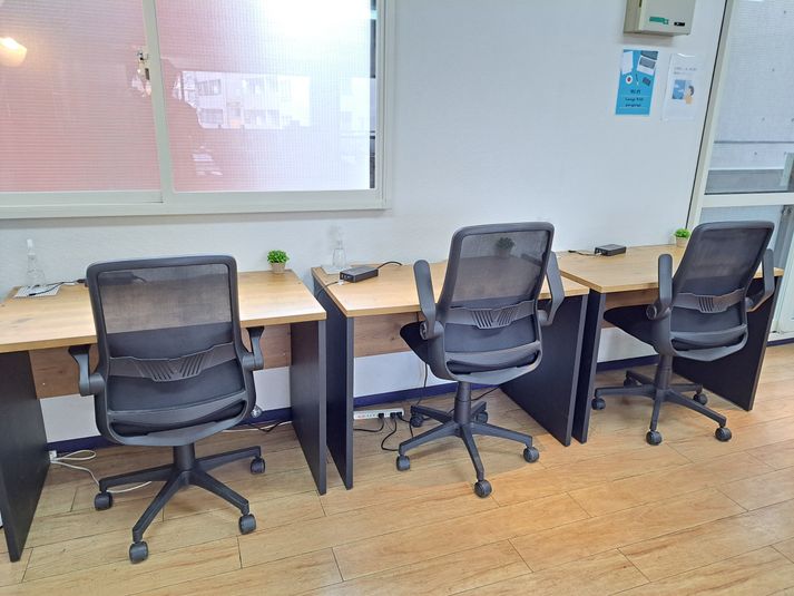 就活生にもおすすめ！コワーキング・自習室 - GARAGE WASEDA