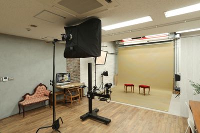 背景スクリーンのカラーもバリエーション豊富 - アルファビデオレンタルスタジオ 撮影スタジオの室内の写真