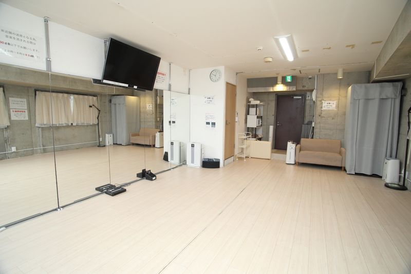 モニターも利用できます - スタジオディライツ町田 スタジオディライツ町田　（ダンススタジオ）の室内の写真