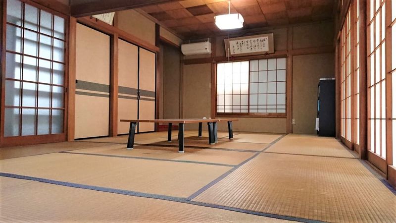 1軒家を贅沢に貸し切り！大宮台ひだまりと本の家 - 大宮台ひだまりと本の家