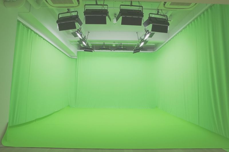クロマキーを備えた白ホリスタジオ★天井高4.5m - Studio BULK（スタジオバルク）