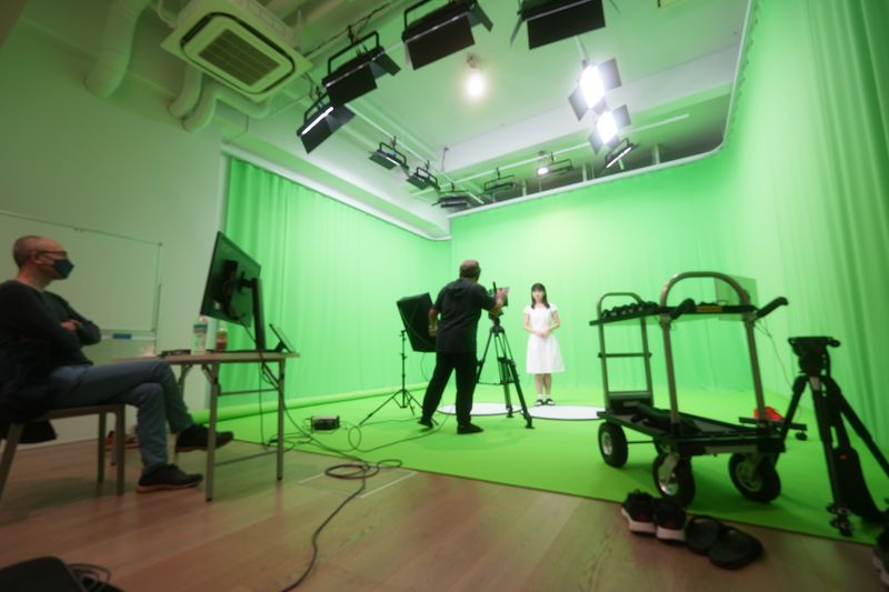 クロマキーを備えた白ホリスタジオ★天井高4.5m - Studio BULK（スタジオバルク）