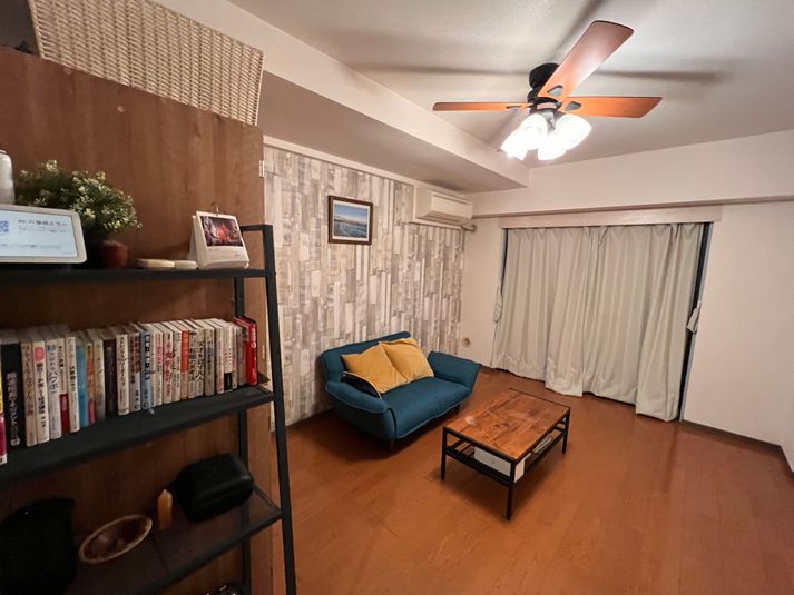 20平米のワンルームです。 - レンタルスペースCasa de YEBISU 日当たり良好なマンションの一室！施術台、キッチン完備、備品無料！の室内の写真