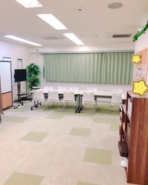 コワーキングスペースMIRAI 【地域最安値！会議室｜サロン】上尾駅徒歩3分の室内の写真