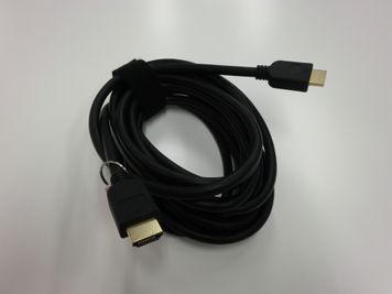 【PARM-CITY131貸会議室　Room5C】プロジェクター投影用HDMIケーブルあり｜ - PARM-CITY131貸会議室 仙台｜PARM-CITY131貸会議室　Room5C｜最大31名の設備の写真