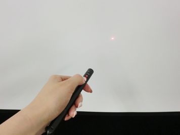 【PARM-CITY131貸会議室　Room5C】レーザーポインターをご用意しております｜ - PARM-CITY131貸会議室 仙台｜PARM-CITY131貸会議室　Room5C｜最大31名の設備の写真