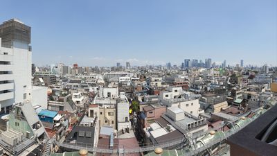 景色の良い新規オープン駅2分 《中野駅徒歩2分》風通し抜群！暖かい開放感ある明るい中野の室内の写真