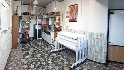 景色の良い新規オープン駅2分 《中野駅徒歩2分》風通し抜群！暖かい開放感ある明るい中野の室内の写真