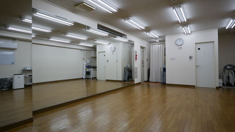 ダンスができるレンタルスタジオ - レンタルスタジオカベリ横浜1号店