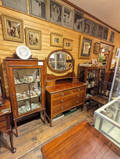 貸しスペース　リトルオーク - 西洋骨董リトルオーク