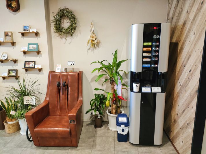 ミーティングスペース - LET'Sレンタル＆コワーキングスペース