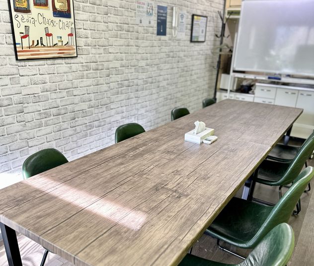 会議室A - RAKUNA池袋東口