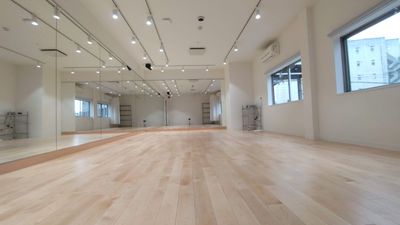 本厚木駅南口、徒歩1分！2023年オープンしたばかりの多目的ダンススタジオです。【Ａスタジオ】 - レンタルダンススタジオ24/7