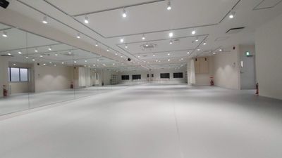 本厚木駅南口、徒歩1分！2023年オープンしたばかりの多目的ダンススタジオです。【Ｅスタジオ】 - レンタルダンススタジオ24/7