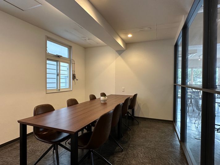 会議室（最大10名）コワーキングスペース「C.O.L」 - コワーキングスペース「C.O.L」会議室