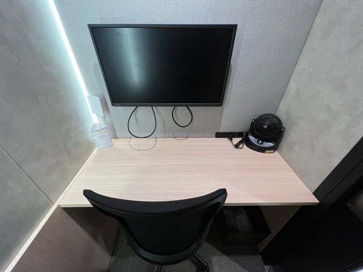 ROOM R 04 - H¹T表参道（サテライト型シェアオフィス）