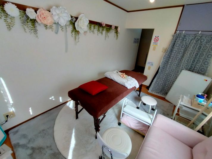 川口駅4分💐完全個室サロン整体💐リラク カラー診断 フェイス - パーティ・誕生日会【コンビニ0分】オオノビル305「ロココ川口」