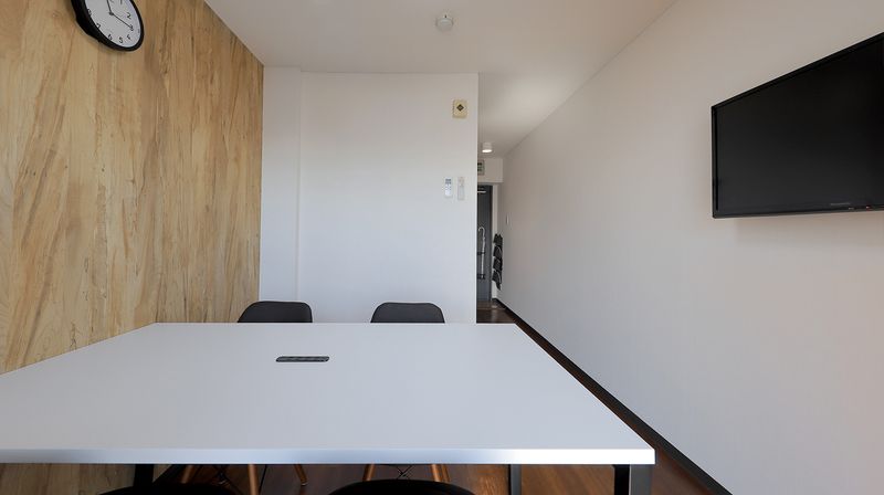 アクセス抜群の多目的レンタルルーム＜Holz都立大705＞ - 【都立大学駅 徒歩2分】多目的レンタルスペース｜HOLZ都立大