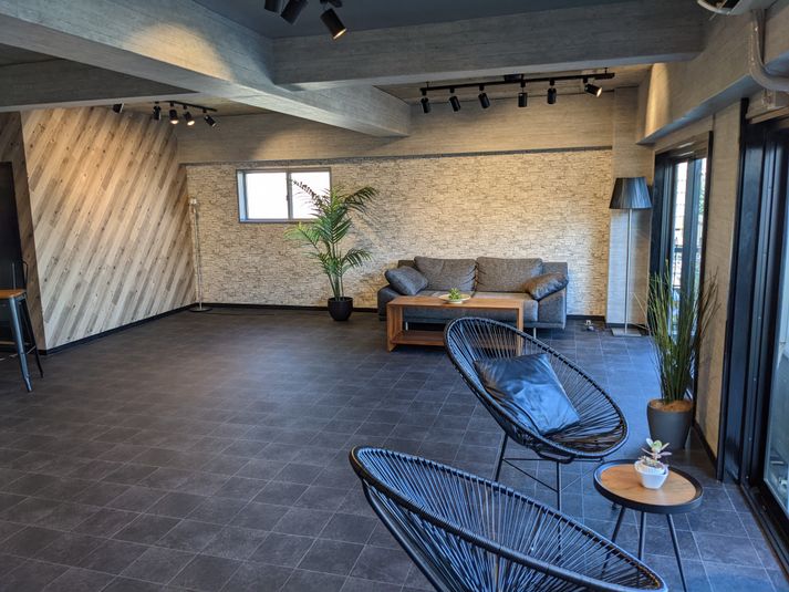 新宿区にある都会的なハウススタジオ - サロンドソレイユ 