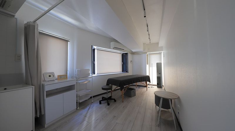 アクセス抜群の完全個室レンタルサロン｜She レンタルサロン - 駅近✨レンタルサロンShe｜エステ・マッサージなど