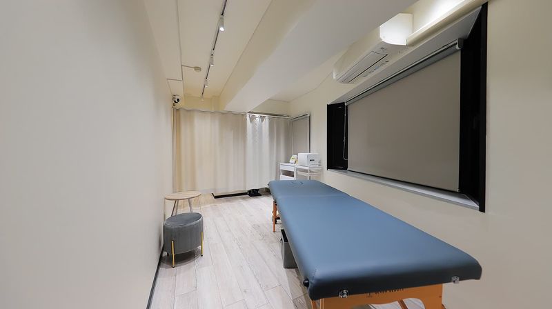 アクセス抜群の完全個室レンタルサロン｜She レンタルサロン - 駅近✨レンタルサロンShe｜エステ・マッサージなど