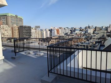 新宿撮影スタジオサロンガイヤール 9階屋上撮影スペース の室内の写真