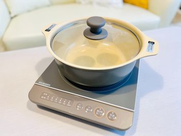 卓上IH、IH対応鍋（有料オプション） - 〈SMILE工房 Ange天満〉 キッチン付きレンタルスペース、撮影スタジオの設備の写真
