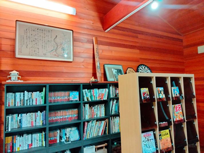 キッチン付き広々レンタルスペース - 木の家ゲストハウスフリースペース