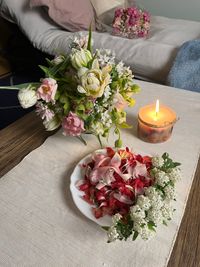 特別な日にお花のプレゼント(オプション) - ワンスタ＋ ワンスタ301#水元公園近くの多目的スペース#こたつありますの室内の写真
