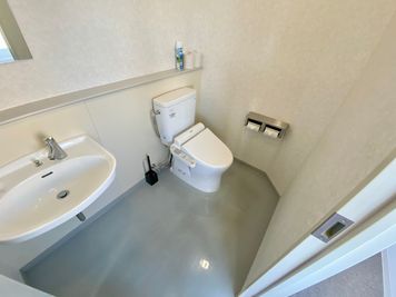【男性トイレ（個室×1）】 - 【閉店】TIME SHARING 渋谷南平台町 【閉店】4Aの設備の写真