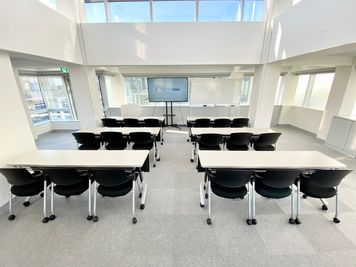 レビュー割！～3/31利用まで1,210円/1h★ワンフロア貸し切り18名着席の会議室！備品全て無料！ - 【閉店】TIME SHARING 渋谷南平台町