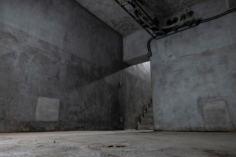 入谷駅徒歩3分！天然の廃墟をそのまま利用した撮影スタジオ - スタジオコダマ