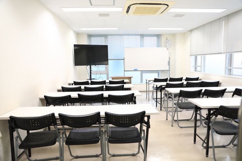 204会議室【1名～24名】（２F）30平米 - サム貸し会議室