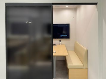 FEEEP新宿西口店 FEEEP新宿西口店｜定員 6名完全個室｜部屋14(PG)の室内の写真