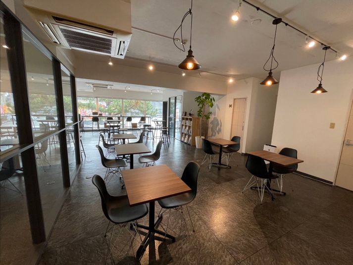 コワーキングスペース「C.O.L」那覇市丨古島・おもろまち近く - コワーキングスペース「C.O.L」会議室
