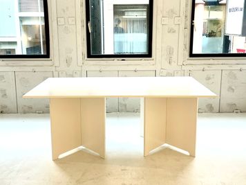 組み立て式什器テーブル×3台（幅1800 × 奥行900 × 高さ720） - DAIFUKU.so Galleryの設備の写真