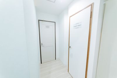 美容レンタルサロン泊 レンタルサロンの室内の写真