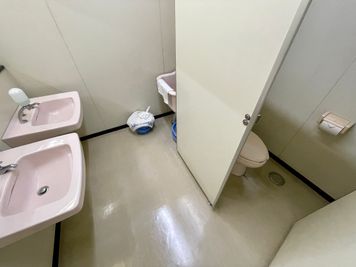 【B1F共用部女性トイレ（個室×1）】 - 【閉店】TIME SHARING 本郷三丁目 杏林ビル B1階の室内の写真